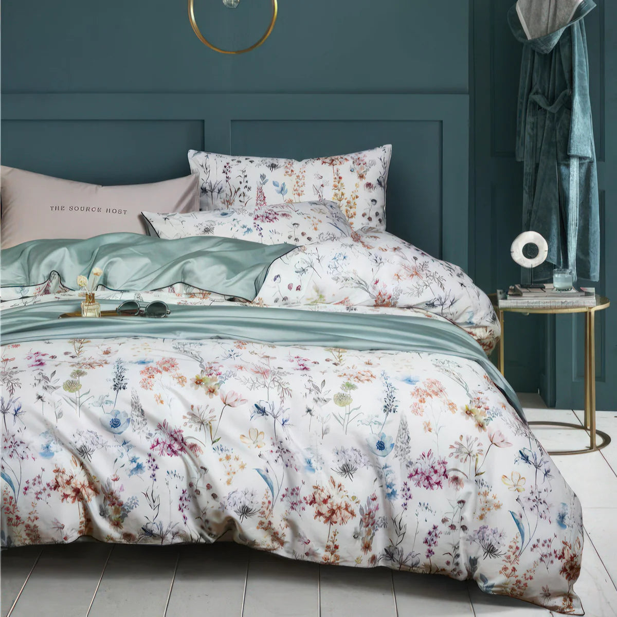 Floraison Élégante Egyptian cotton bedding set, 500 thread count | Green Floral