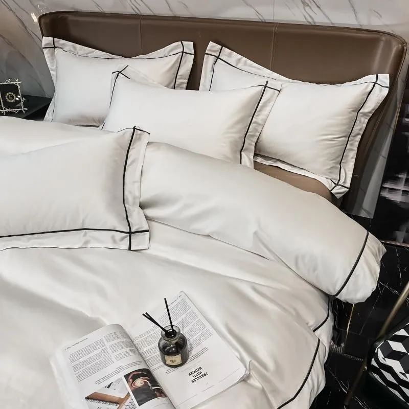 Elmsen Duvet Cover Set in Egyptian Cotton 600 Thread Count | White with Black