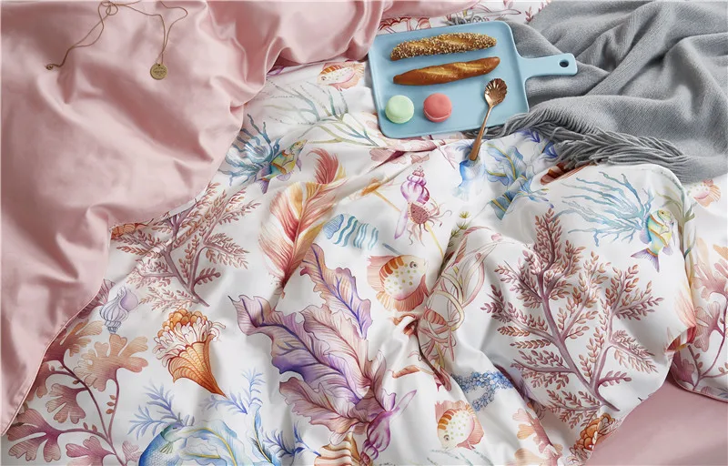 Coral Breeze bedding set made from Egyptian cotton, 500 thread count | Floral pink