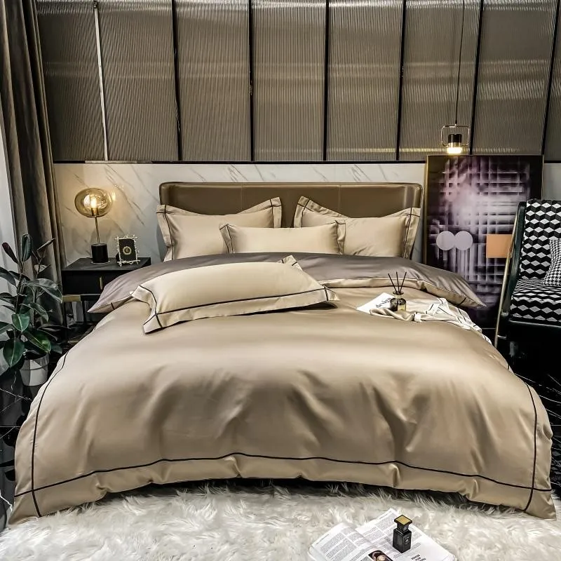 Elmsen duvet cover set made from Egyptian cotton, 600 thread count | Gold