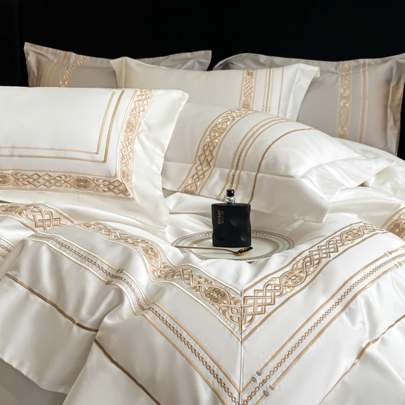 Aurum Élégance bed linen set made from Egyptian cotton, 400 thread count | Gold