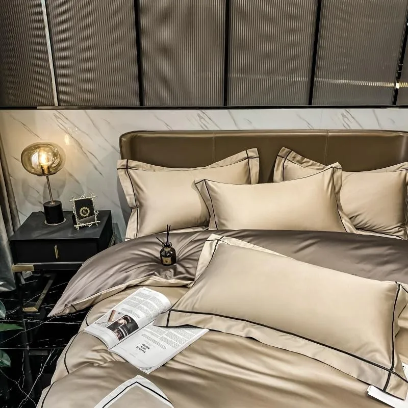 Elmsen duvet cover set made from Egyptian cotton, 600 thread count | Gold