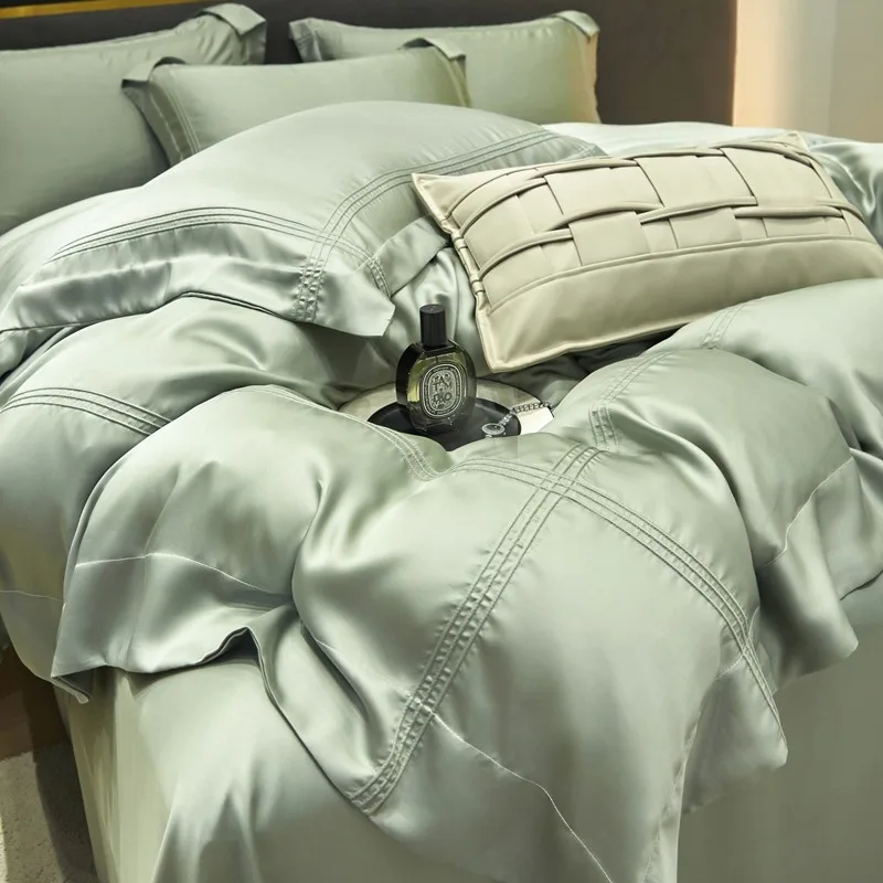 Sereno bedding set made from Lyocell with 600 threads | Sage green