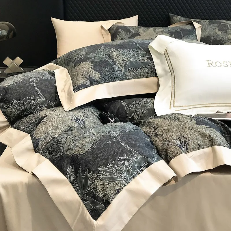 Wiesenhof duvet cover set made from Egyptian cotton, 1000 thread count | Black