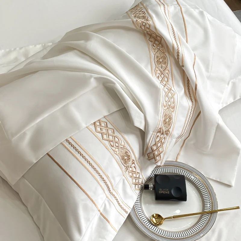 Aurum Élégance bed linen set made from Egyptian cotton, 400 thread count | Gold