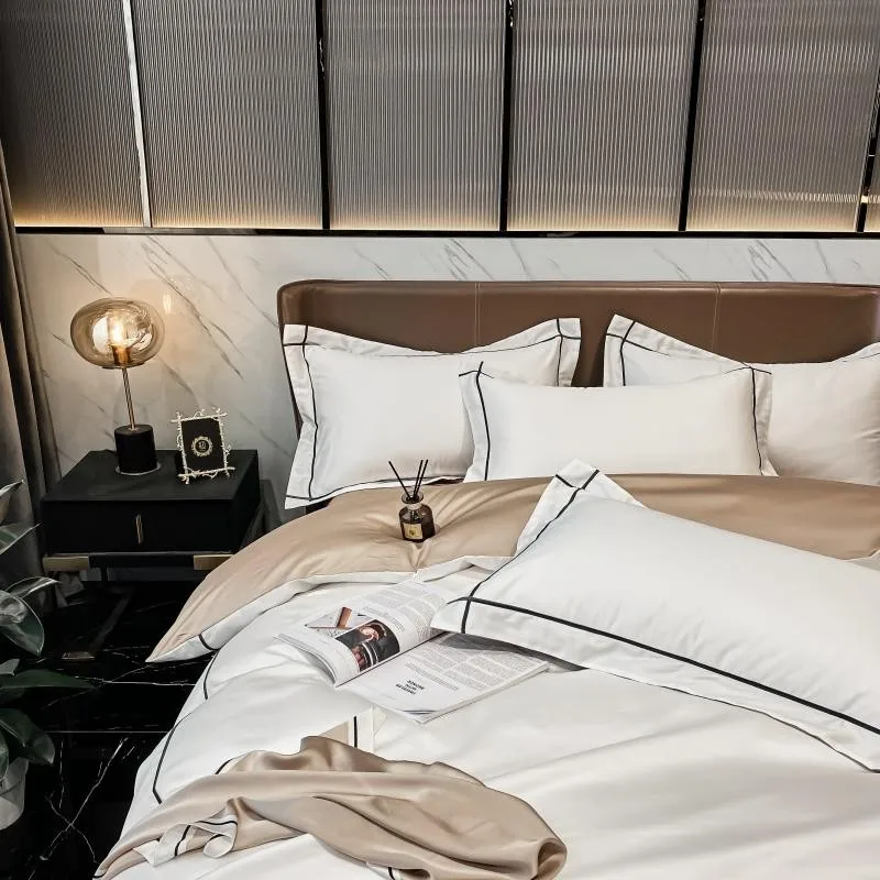 Elmsen Duvet Cover Set in Egyptian Cotton 600 Thread Count | White with Black